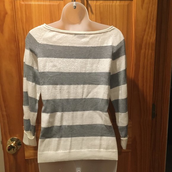 Vince Camuto Top - Picture 3 of 5